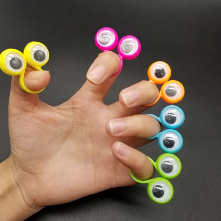 Big Eyes Finger Puppet