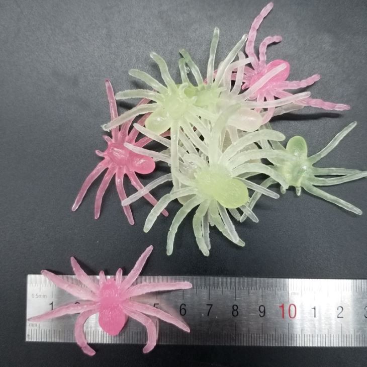 TPR Glow In The Dark Spider Toys